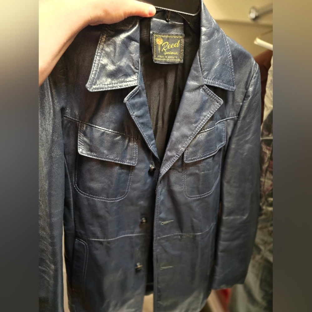 1970s vintage navy blue leather jacket/sports coat